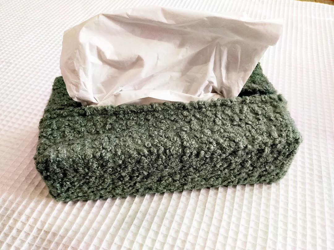 ETUI A BOITE DE MOUCHOIR