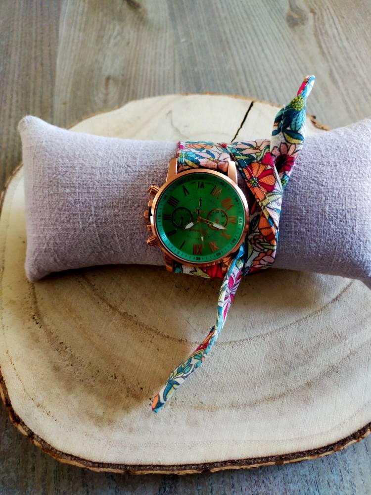 MONTRE BRACELET EN TISSU A NOUER