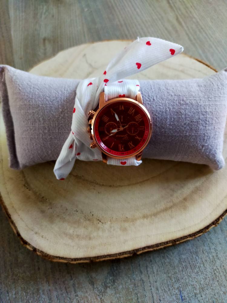 MONTRE BRACELET EN TISSU A NOUER