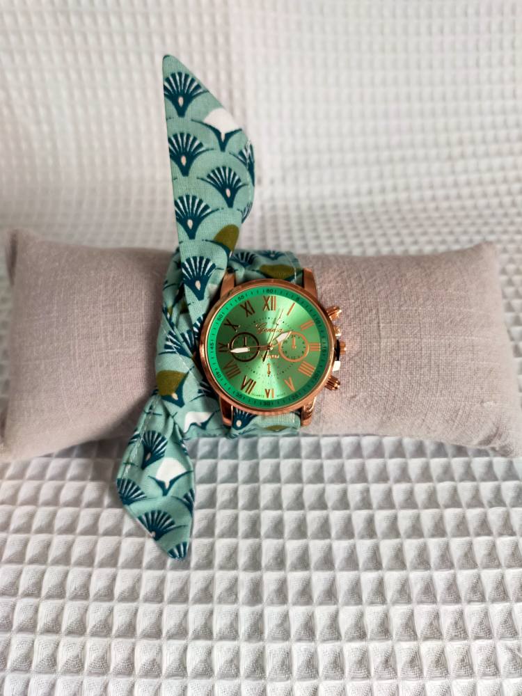 MONTRE BRACELET EN TISSU A NOUER